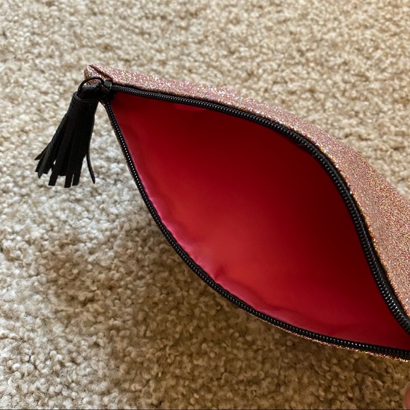 Ipsy Bag - Picture 5 of 5